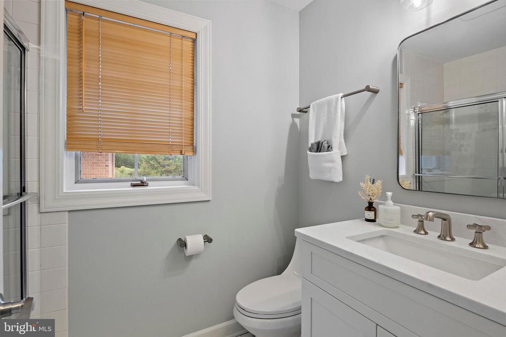 812 COACHWAY