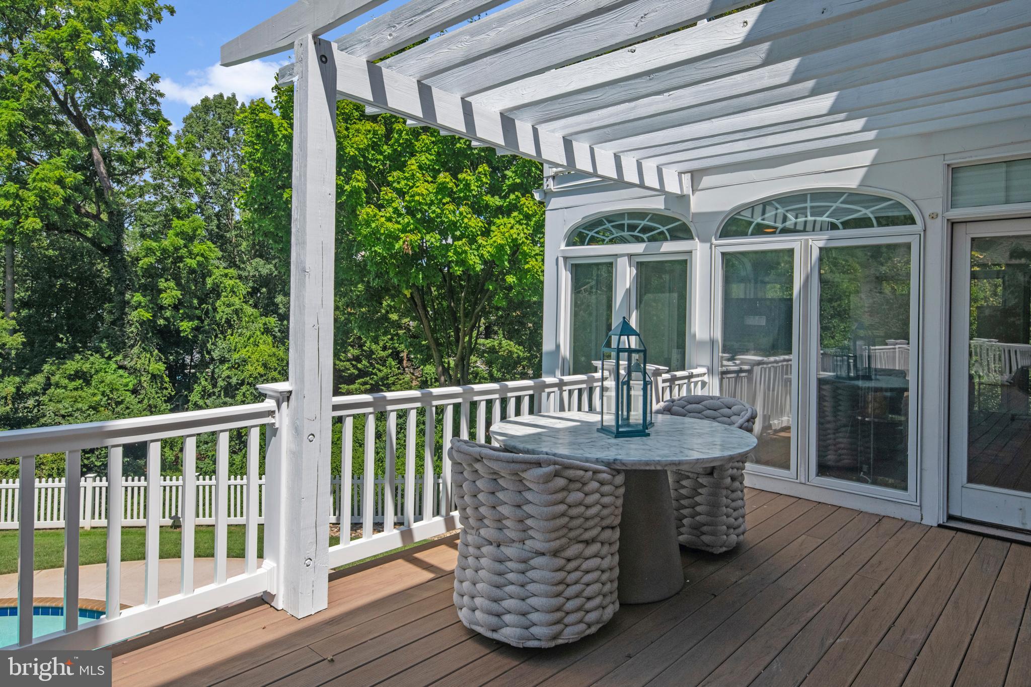 812 COACHWAY