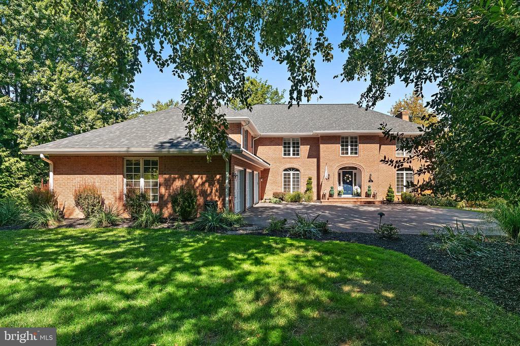 812 COACHWAY