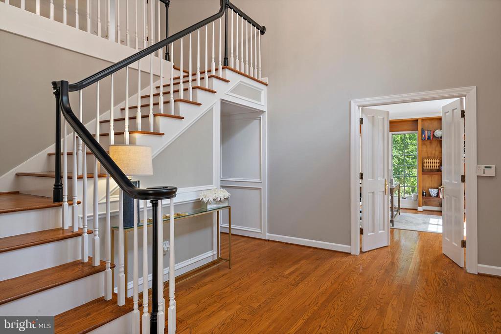 812 COACHWAY