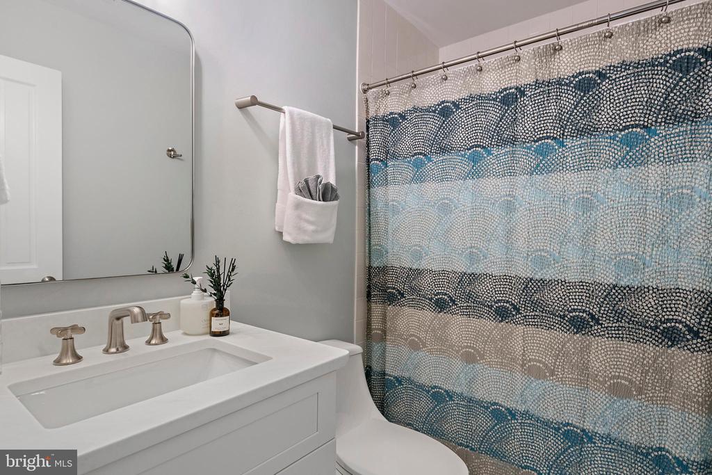 812 COACHWAY