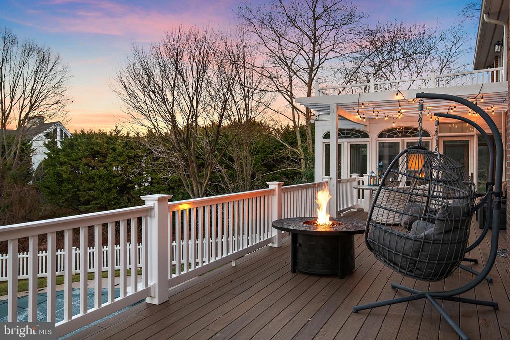 812 COACHWAY