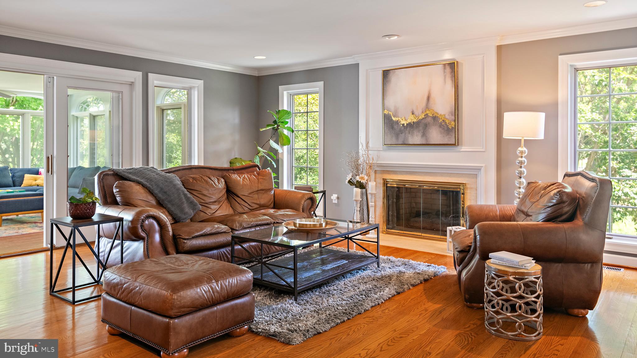 812 COACHWAY