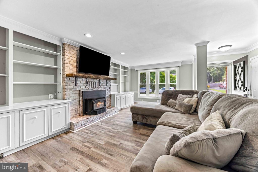 1616 Colony Rd