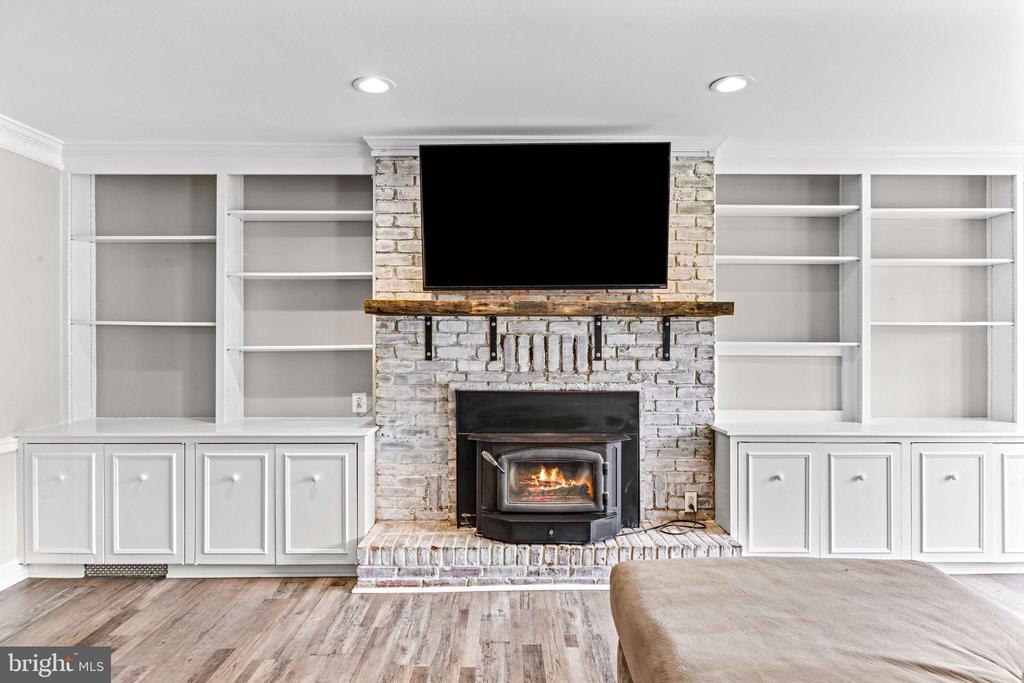 1616 Colony Rd