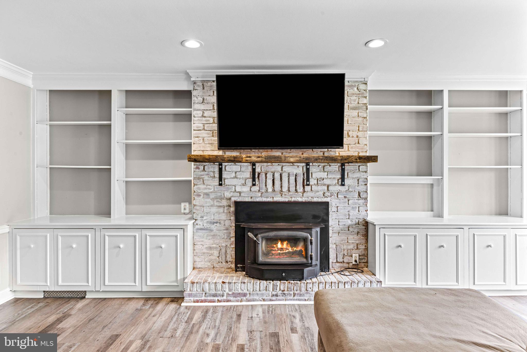 1616 Colony Rd