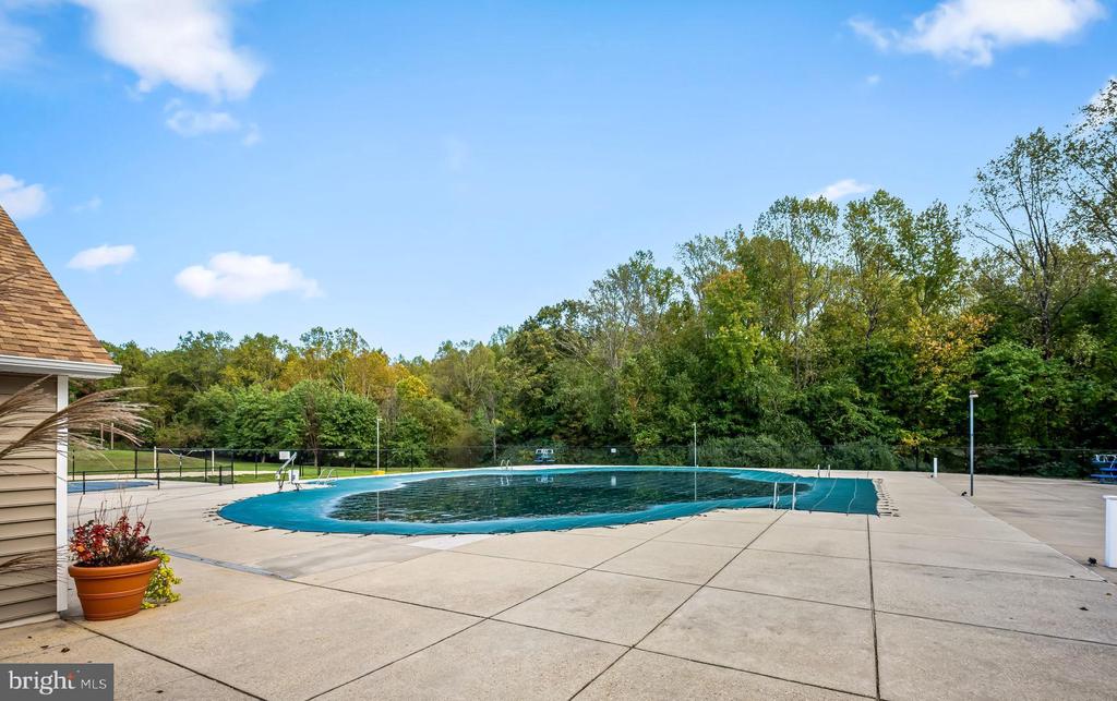 1448 BLOCKTON COURT