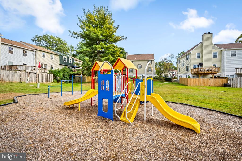 1448 BLOCKTON COURT