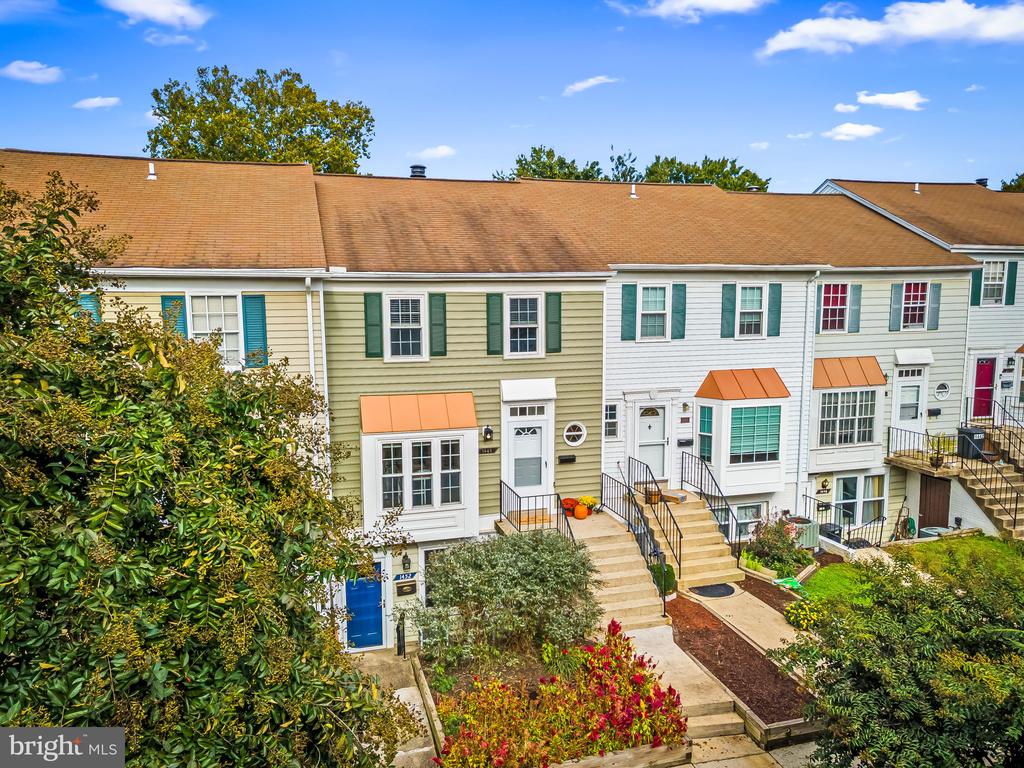 1448 BLOCKTON COURT