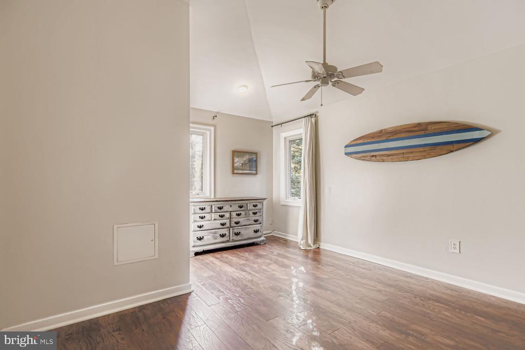 2023 BAY ROAD