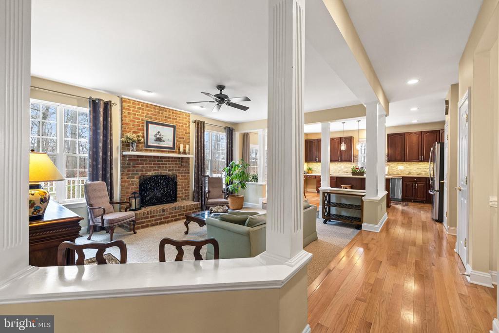 8128 CRIMSON COURT