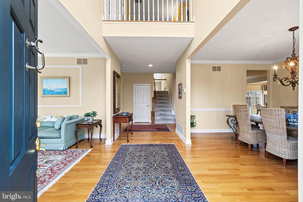 8128 CRIMSON COURT