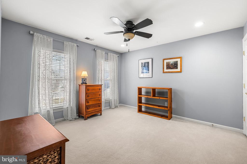 8128 CRIMSON COURT