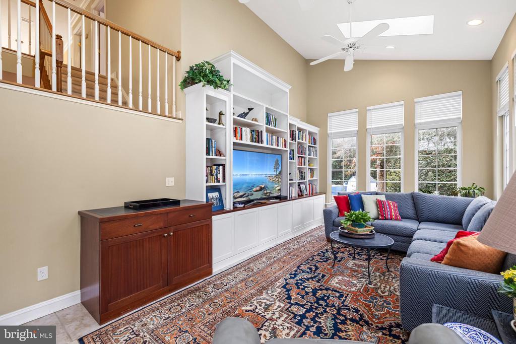 8128 CRIMSON COURT
