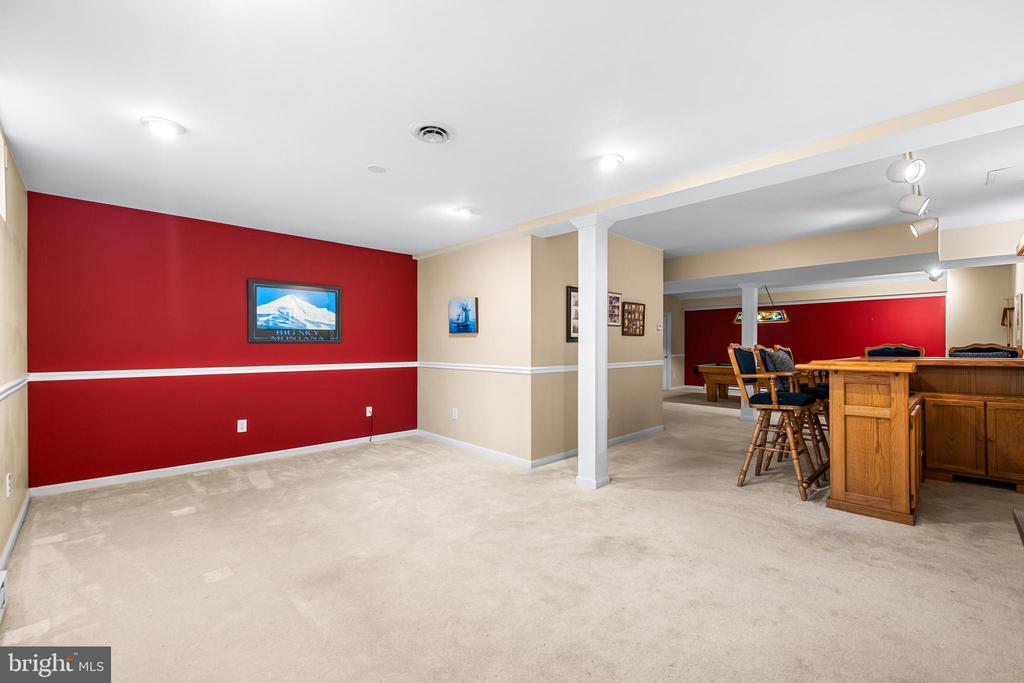 8128 CRIMSON COURT