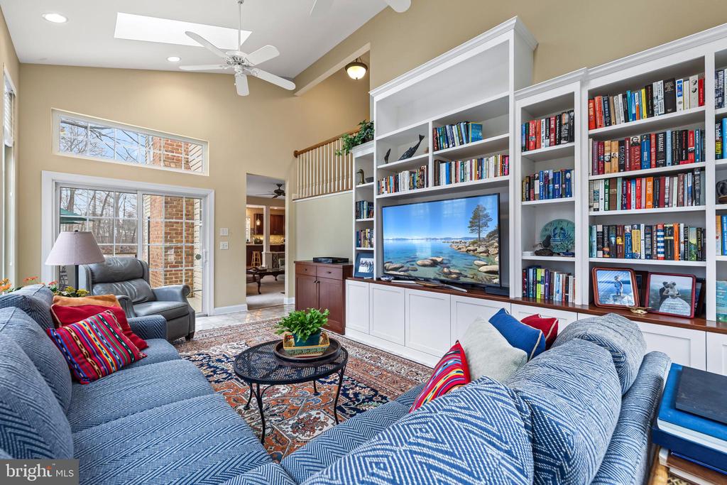 8128 CRIMSON COURT