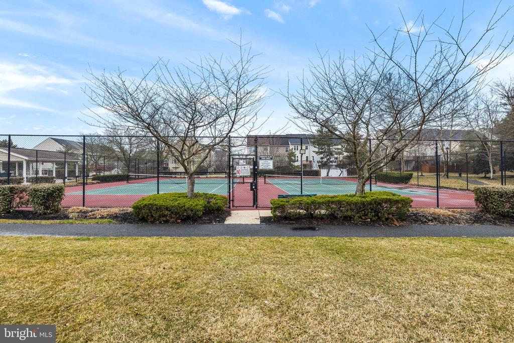 8128 CRIMSON COURT