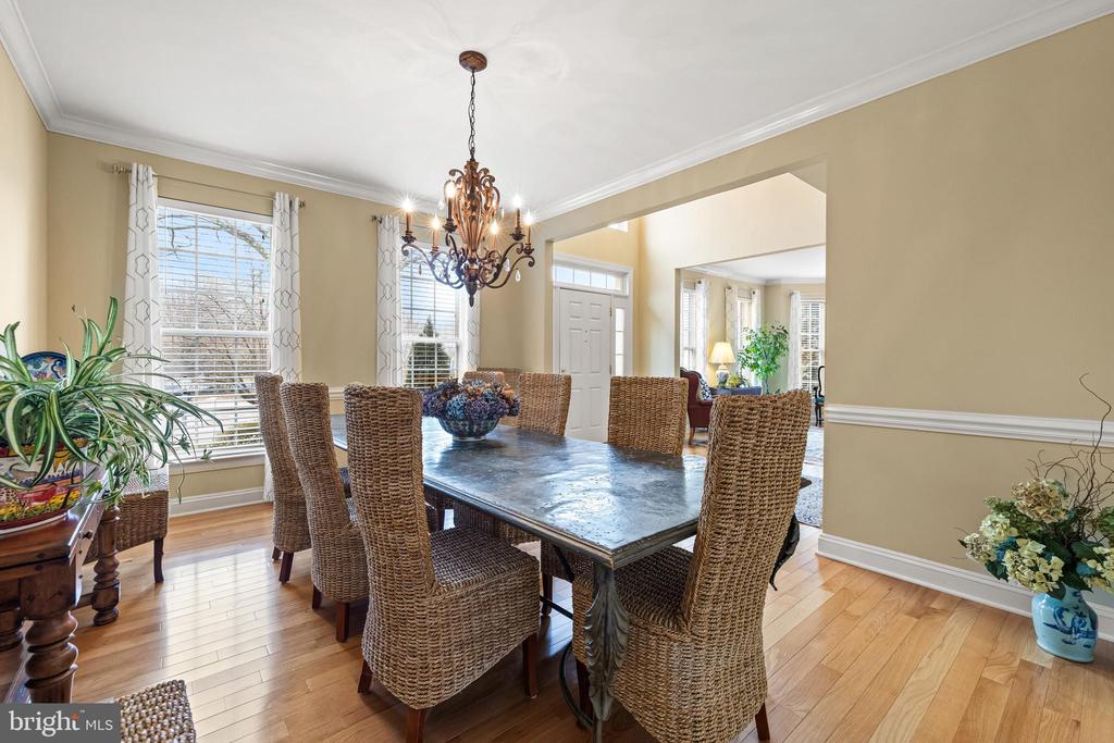 8128 CRIMSON COURT