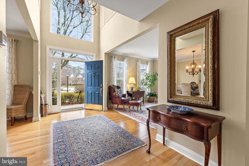 8128 CRIMSON COURT