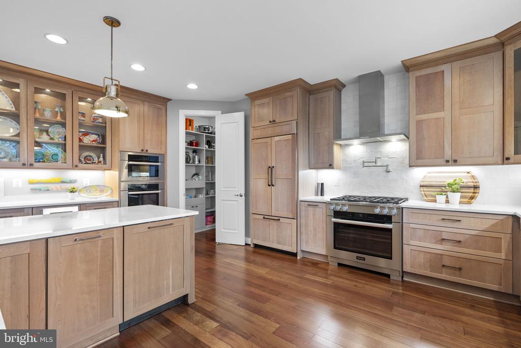 1125 CHERRY POINT ROAD