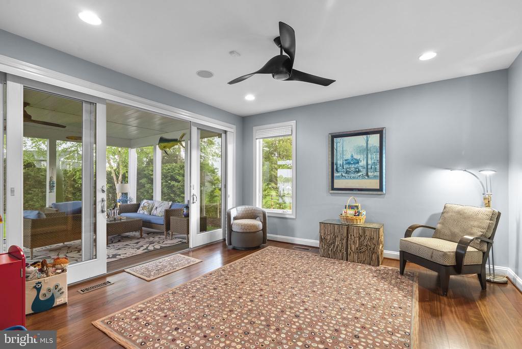 1125 CHERRY POINT ROAD
