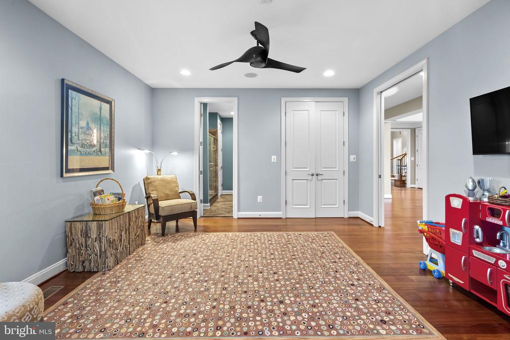 1125 CHERRY POINT ROAD