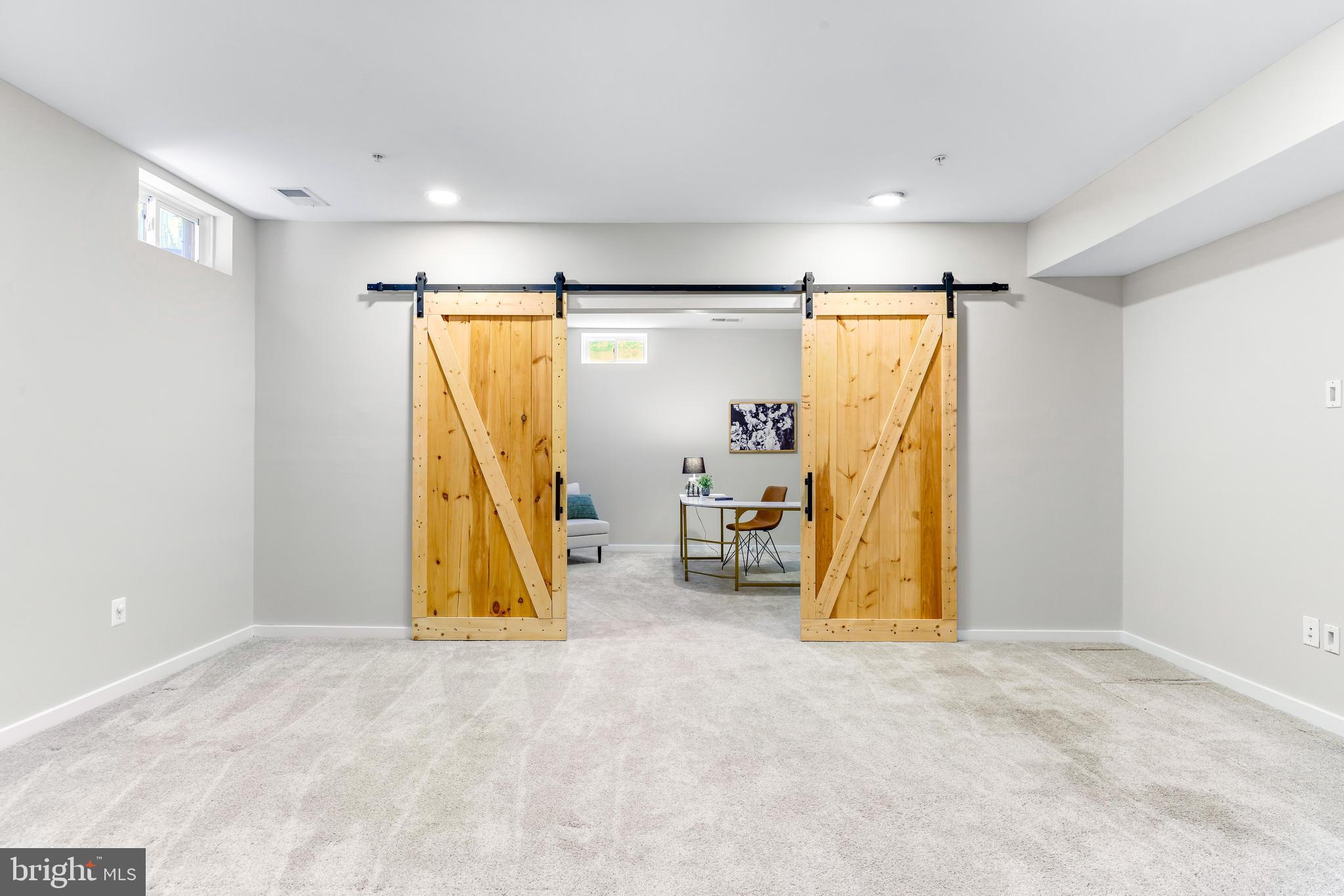 2435 MACALLISTER LANE