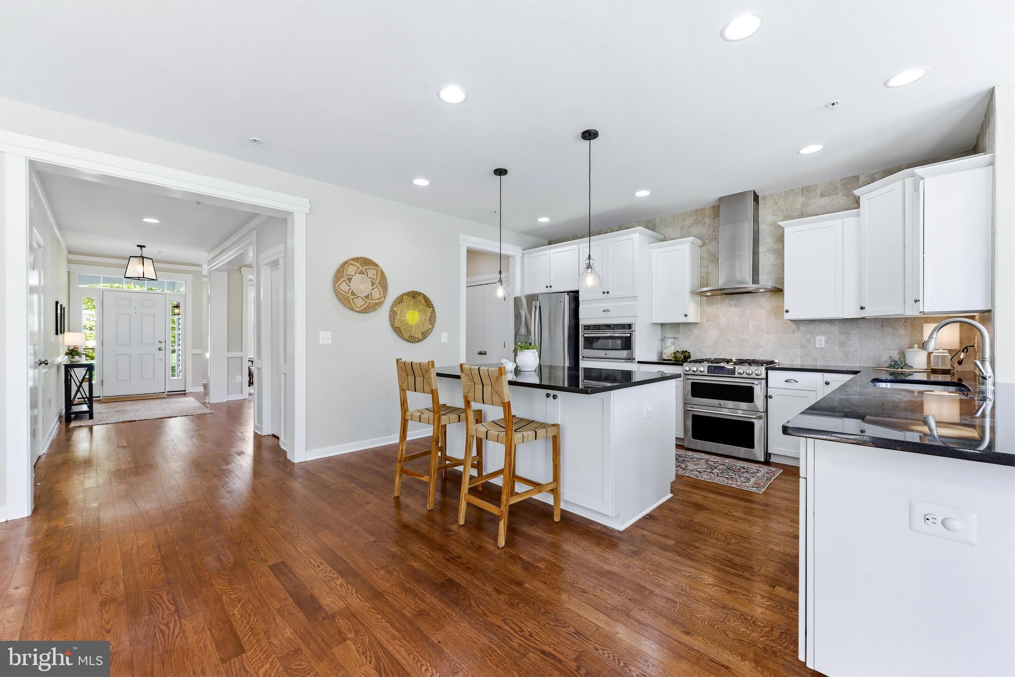 2435 MACALLISTER LANE