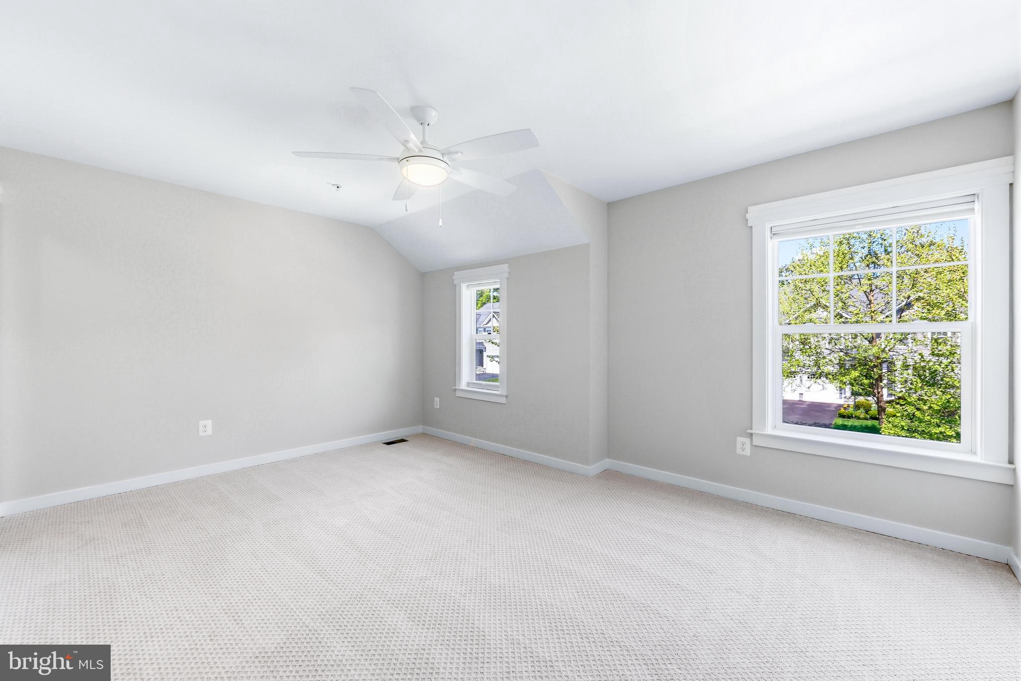 2435 MACALLISTER LANE