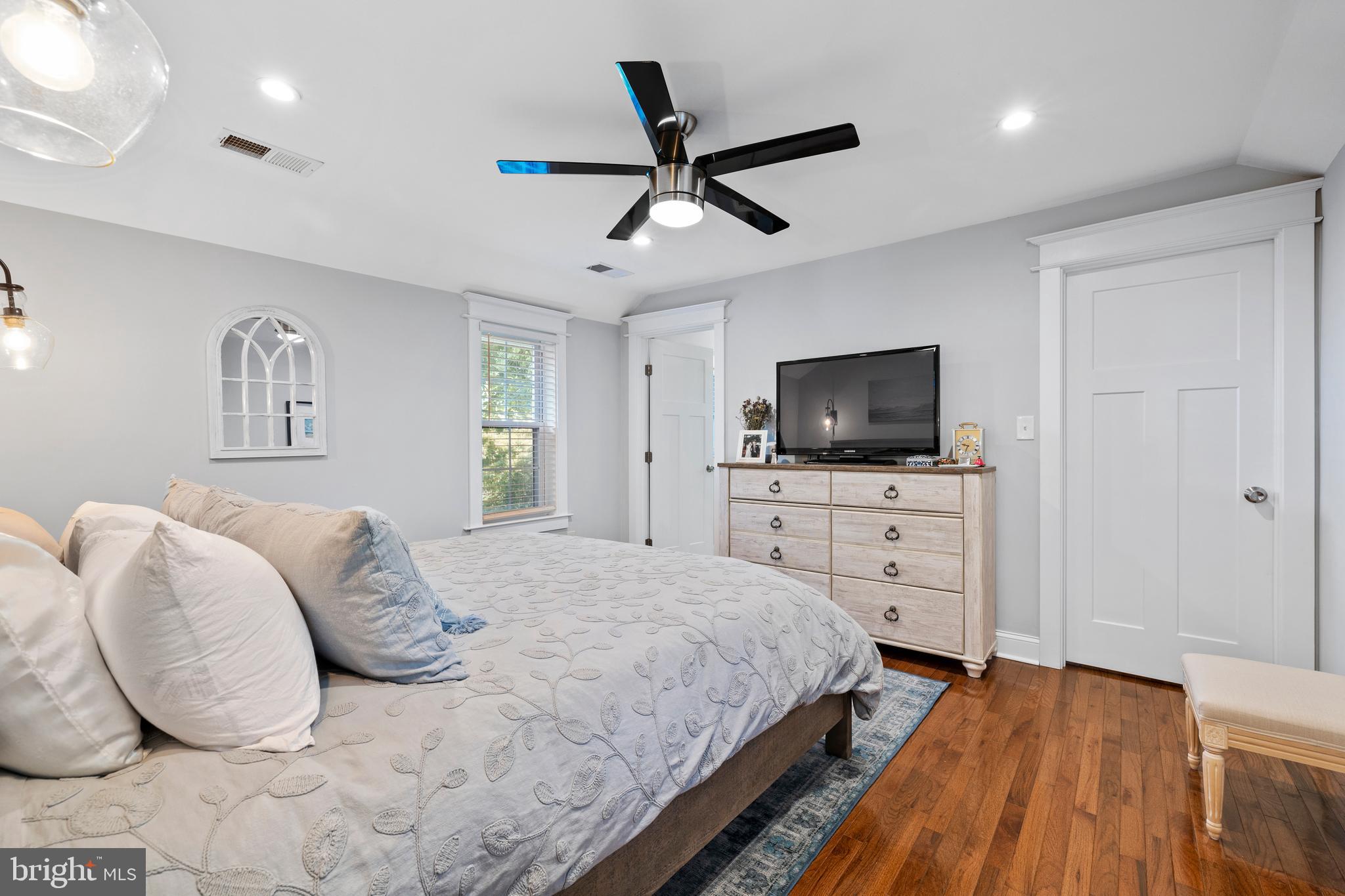 4511 Schenley ROAD