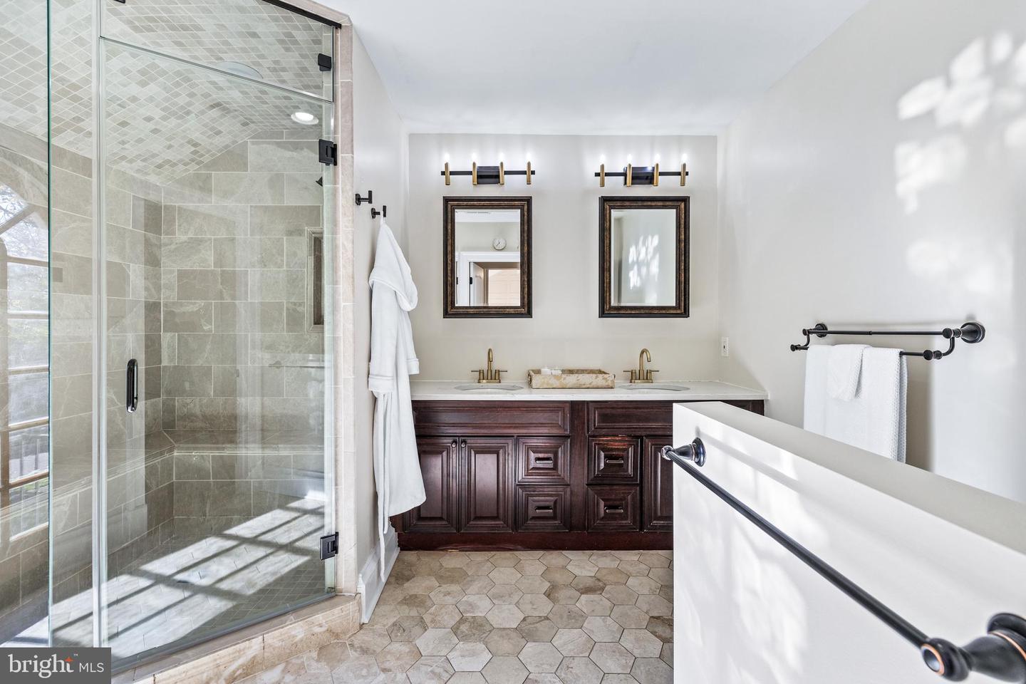 2 Saint Martins Rd
