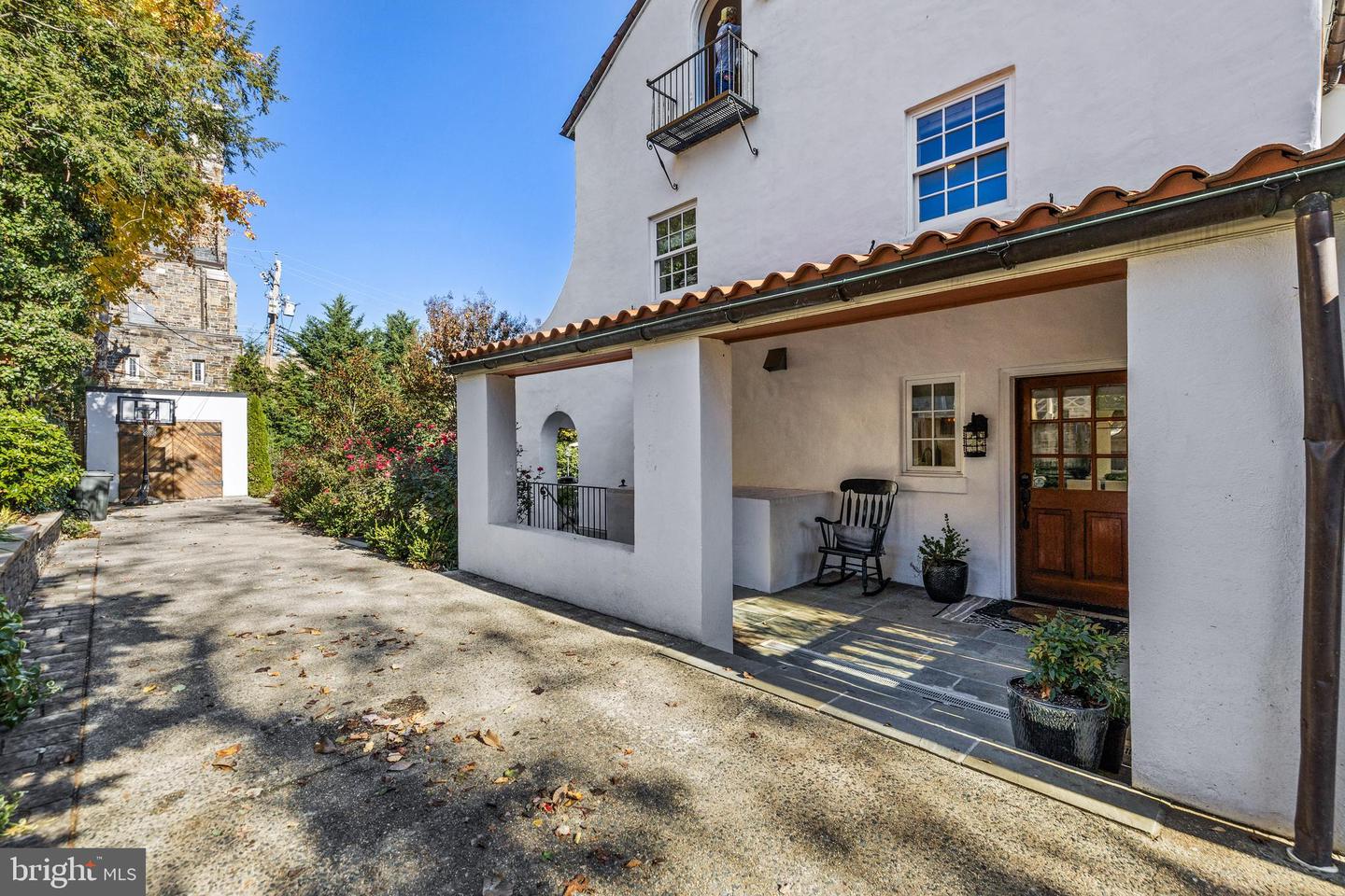 2 Saint Martins Rd