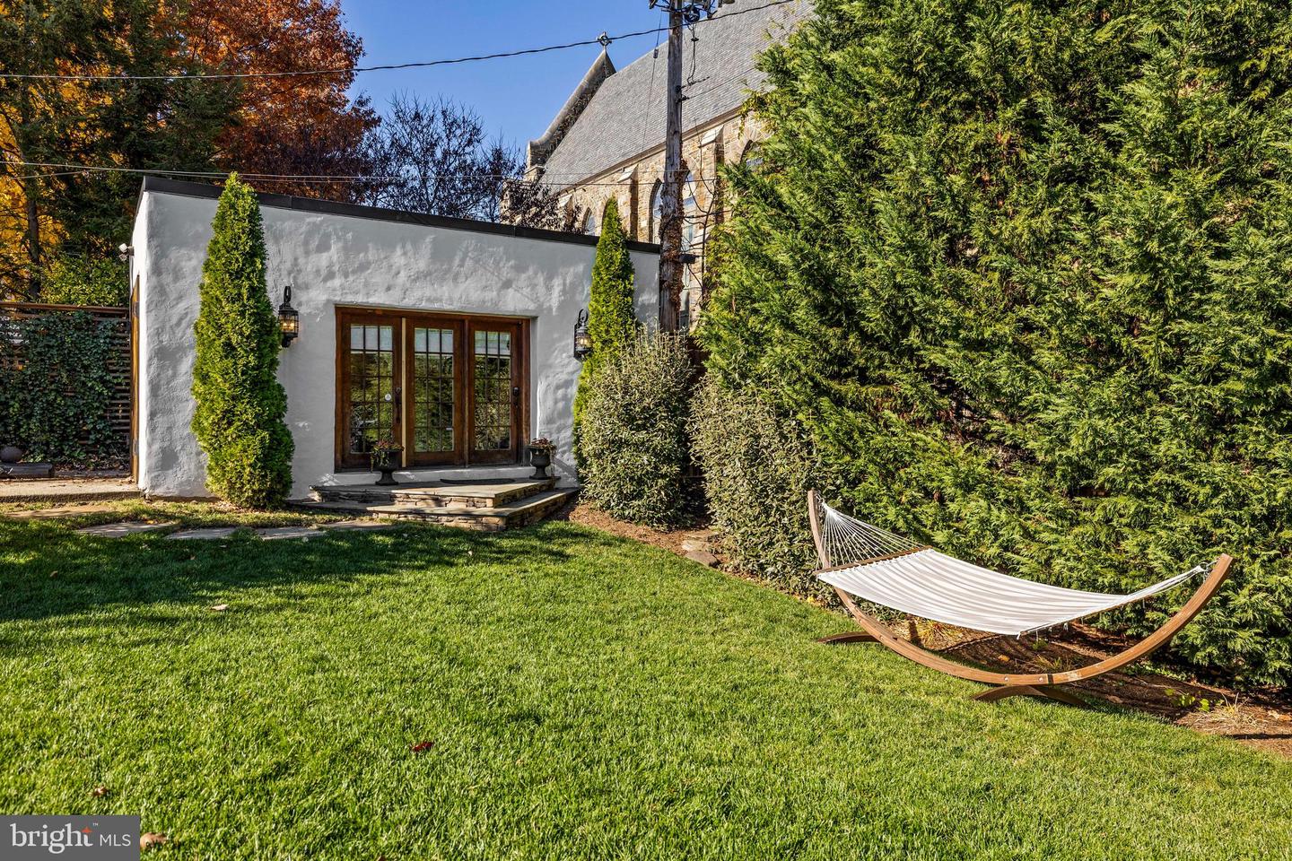 2 Saint Martins Rd