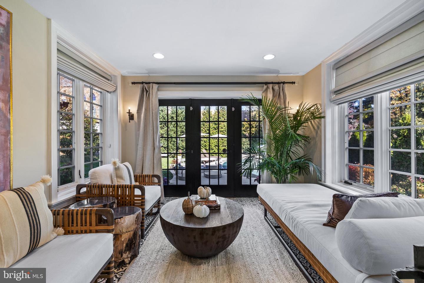2 Saint Martins Rd