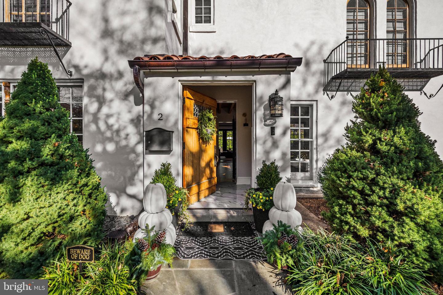 2 Saint Martins Rd