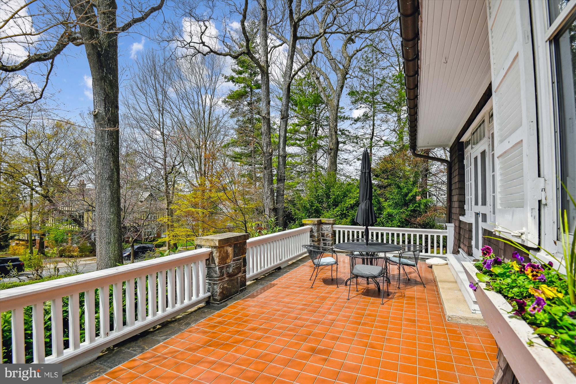 205 Ridgewood Rd