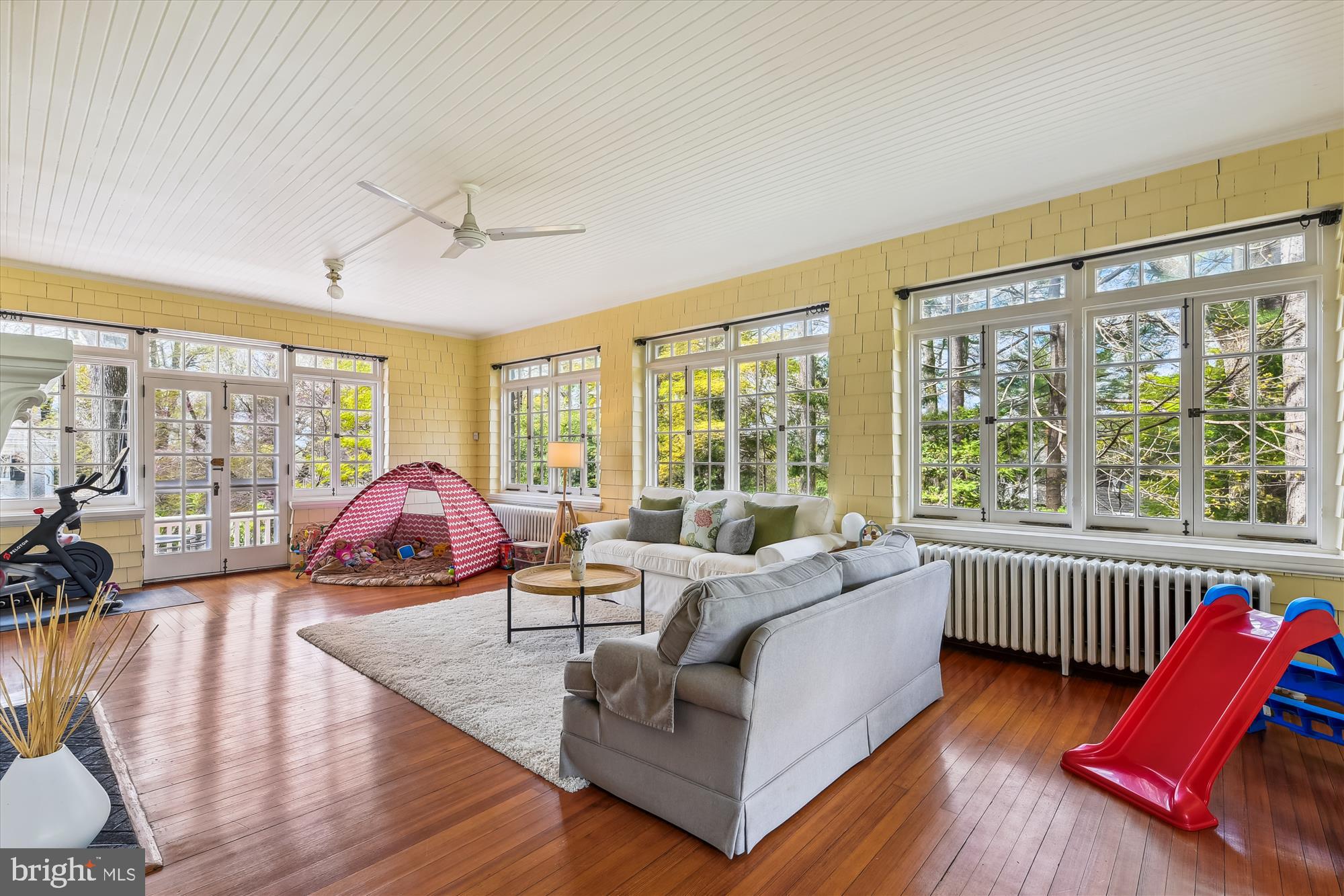 205 Ridgewood Rd