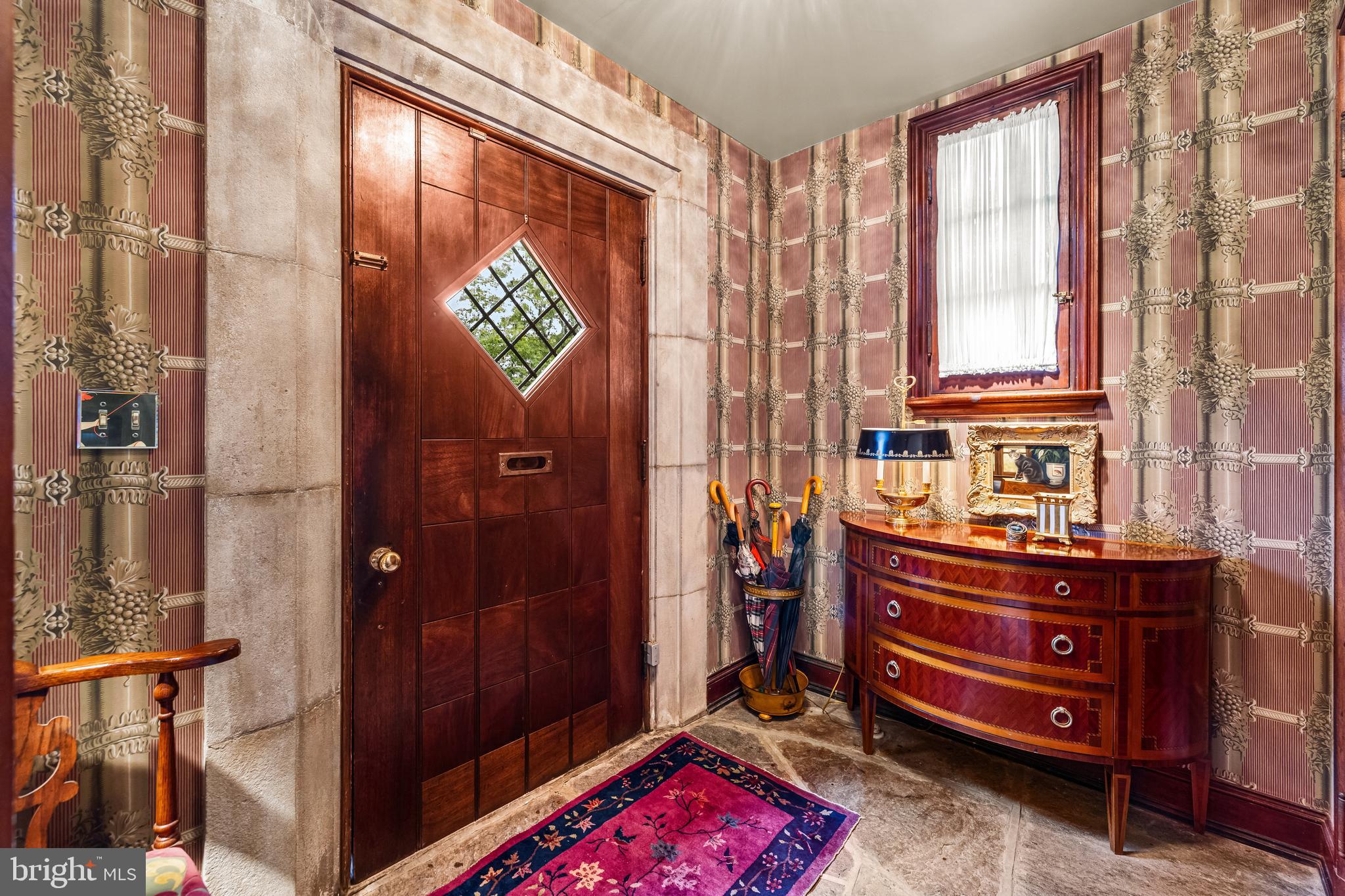 112 Saint Dunstans Rd