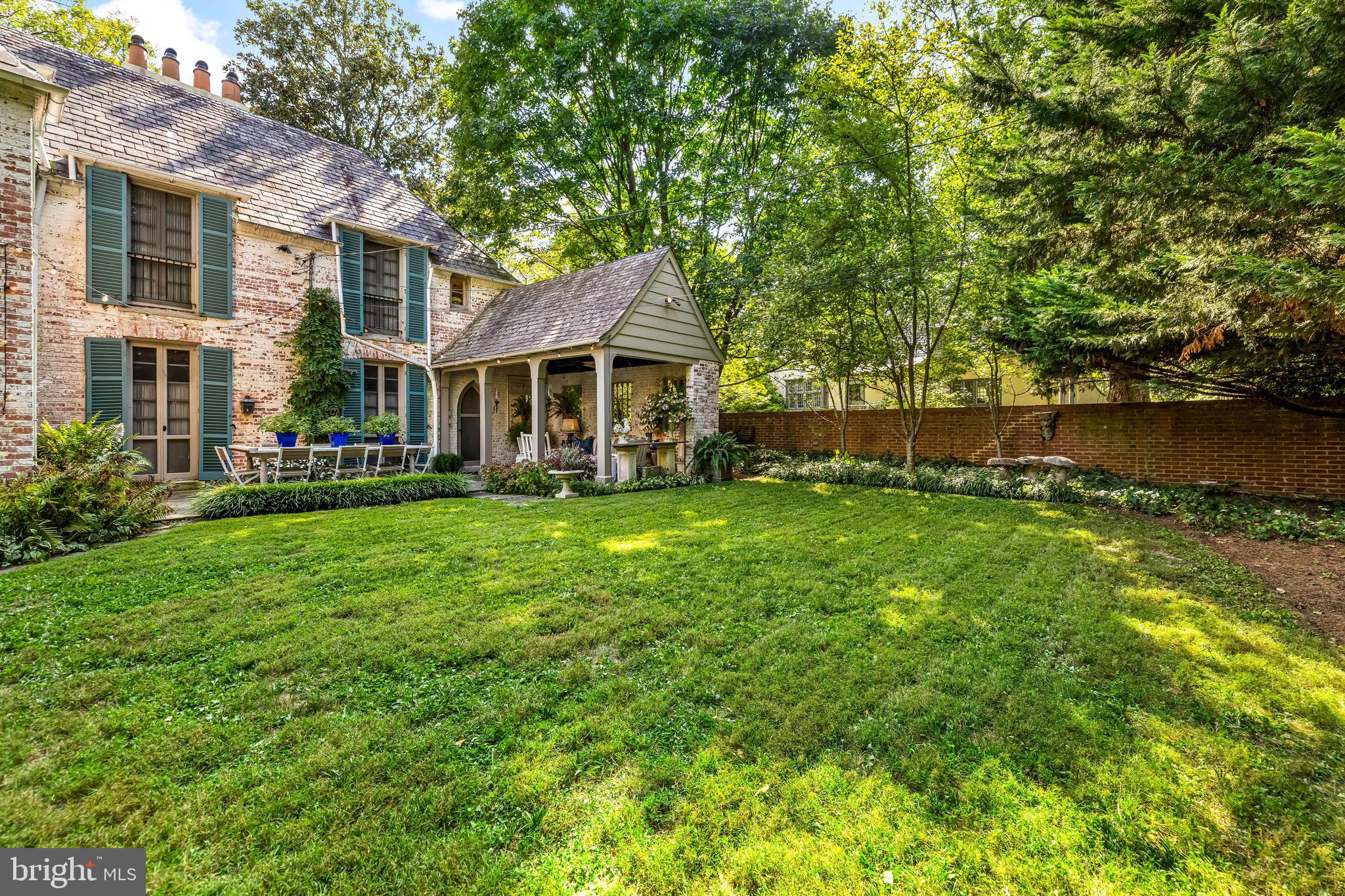 112 Saint Dunstans Rd
