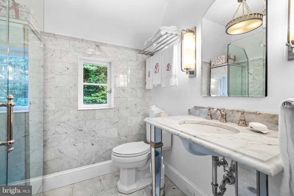 112 Saint Dunstans Rd