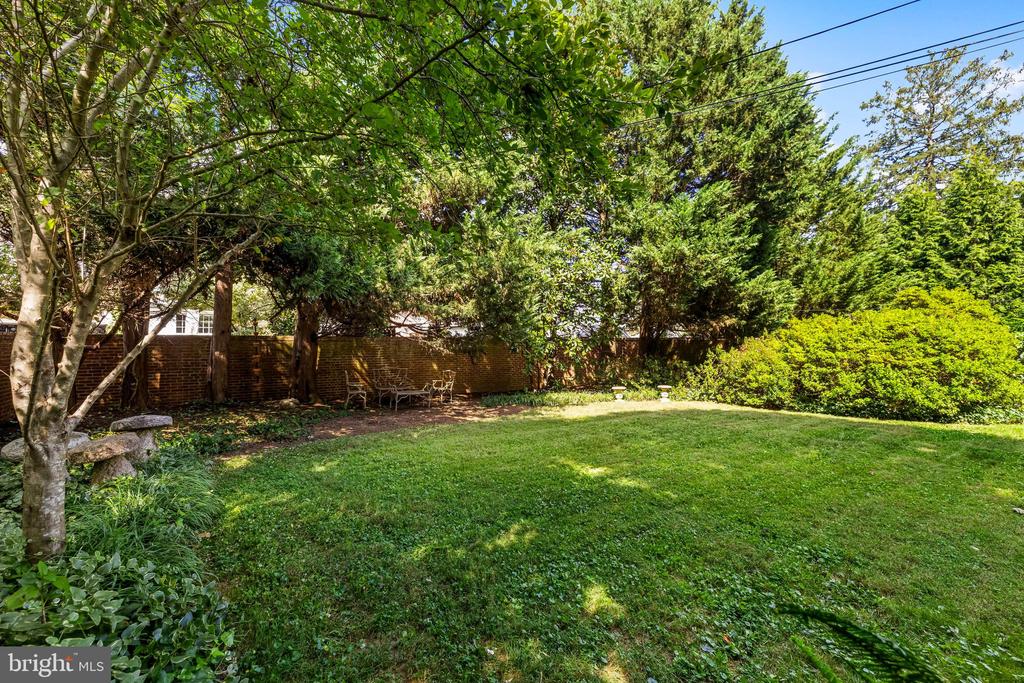 112 Saint Dunstans Rd