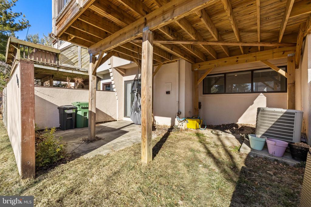 729 Stoney Spring Dr