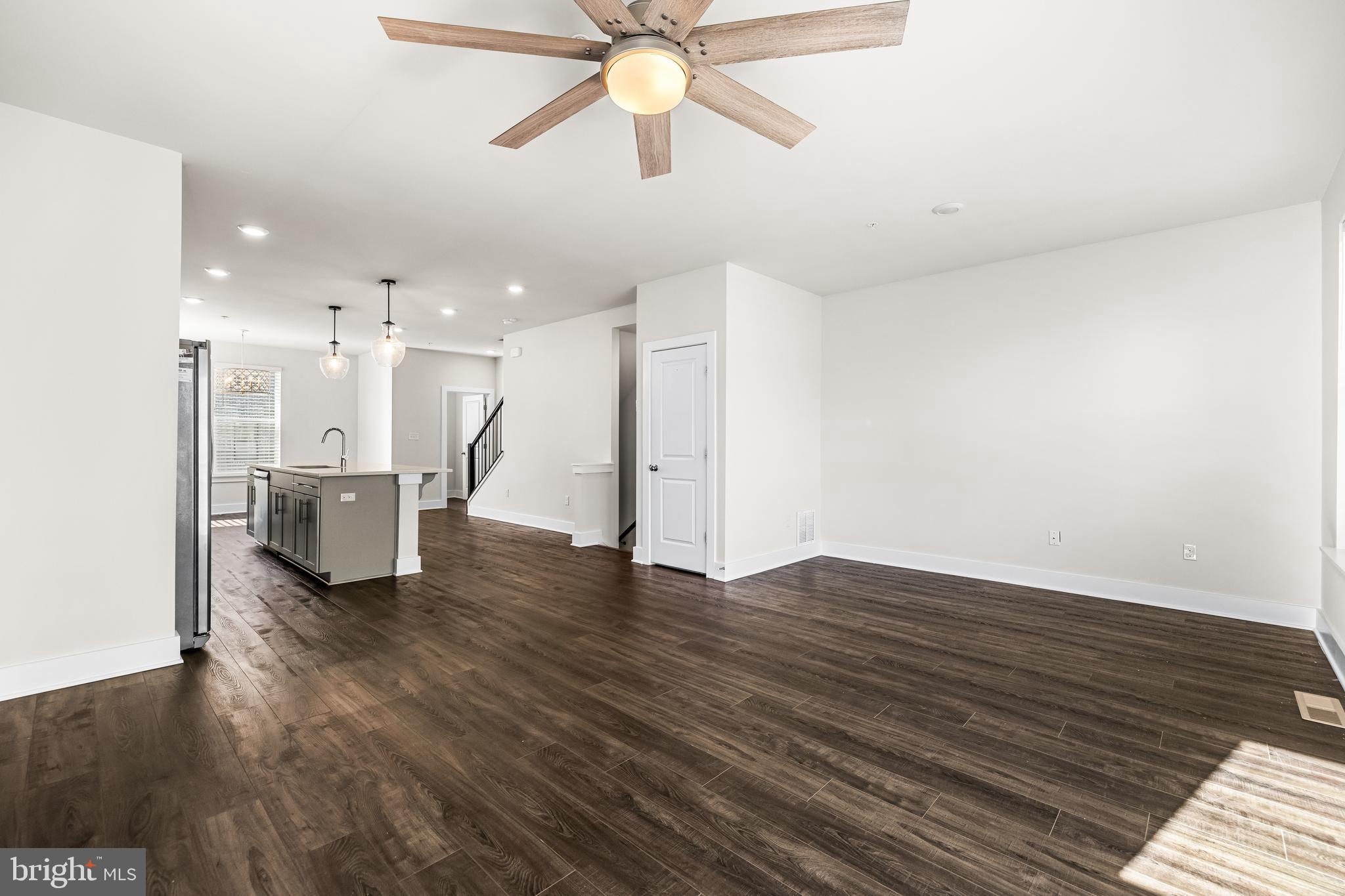 4300 Laplata Ave