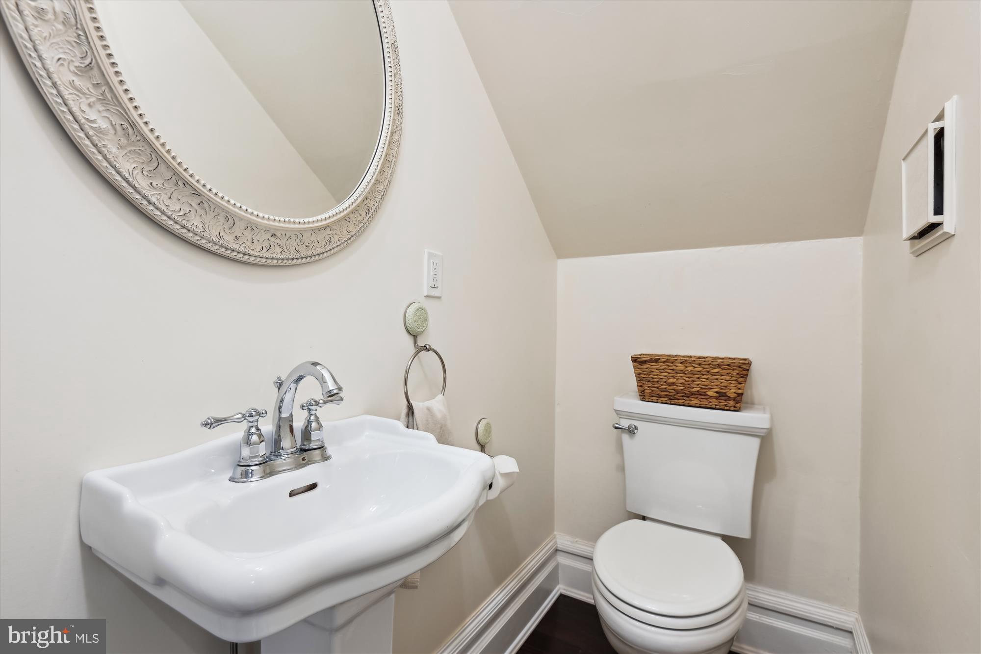 209 Ridgewood Rd