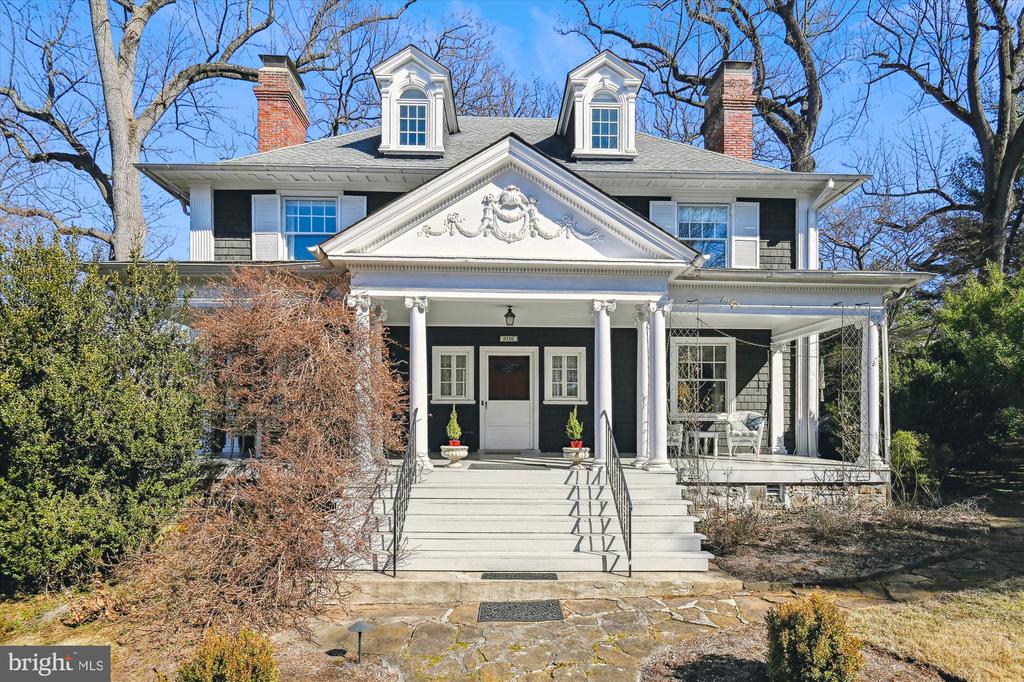 209 Ridgewood Rd