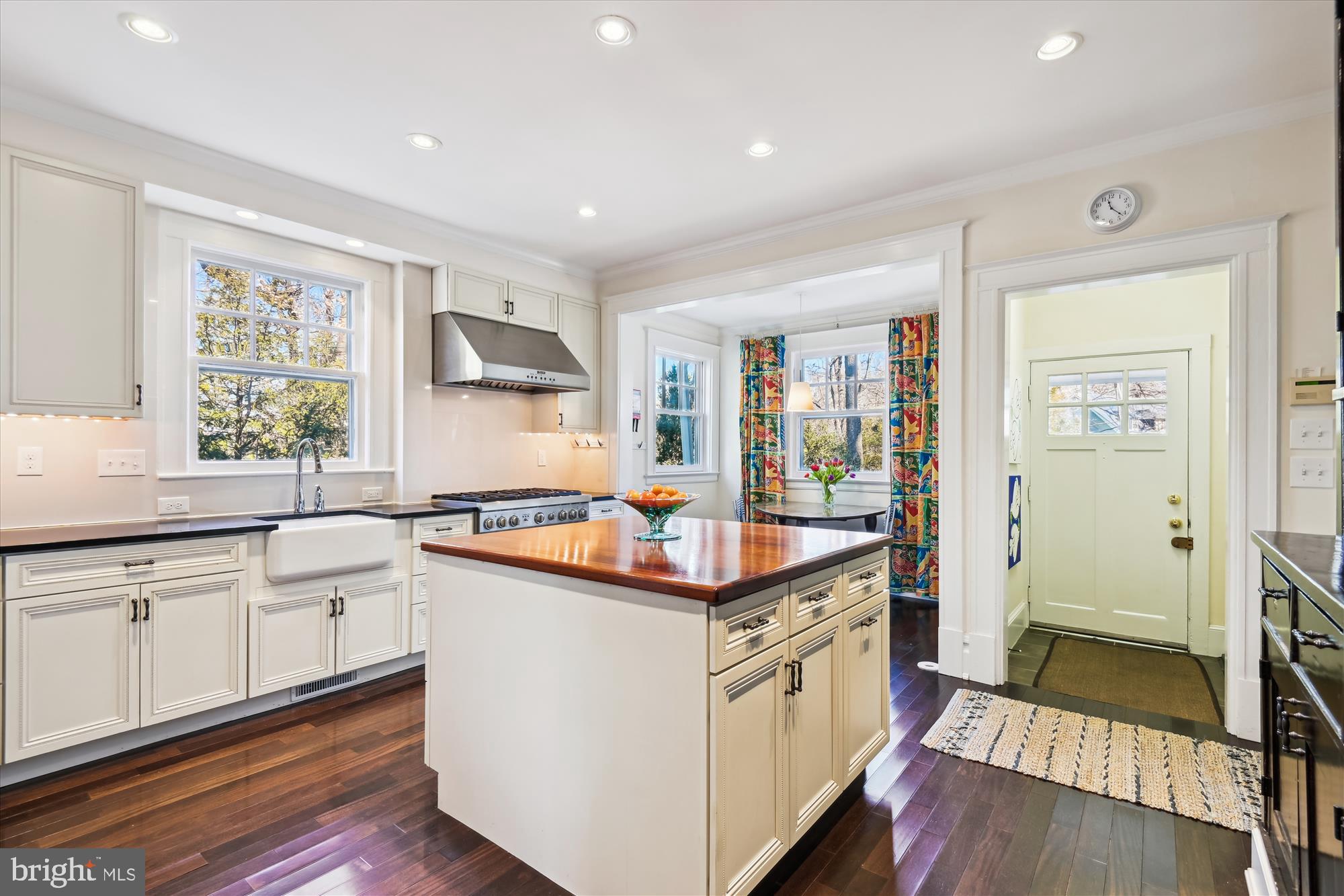 209 Ridgewood Rd