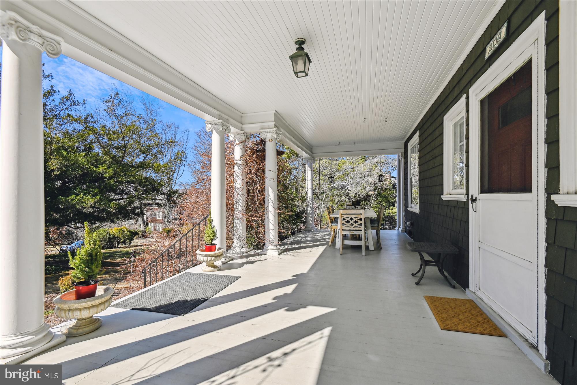 209 Ridgewood Rd