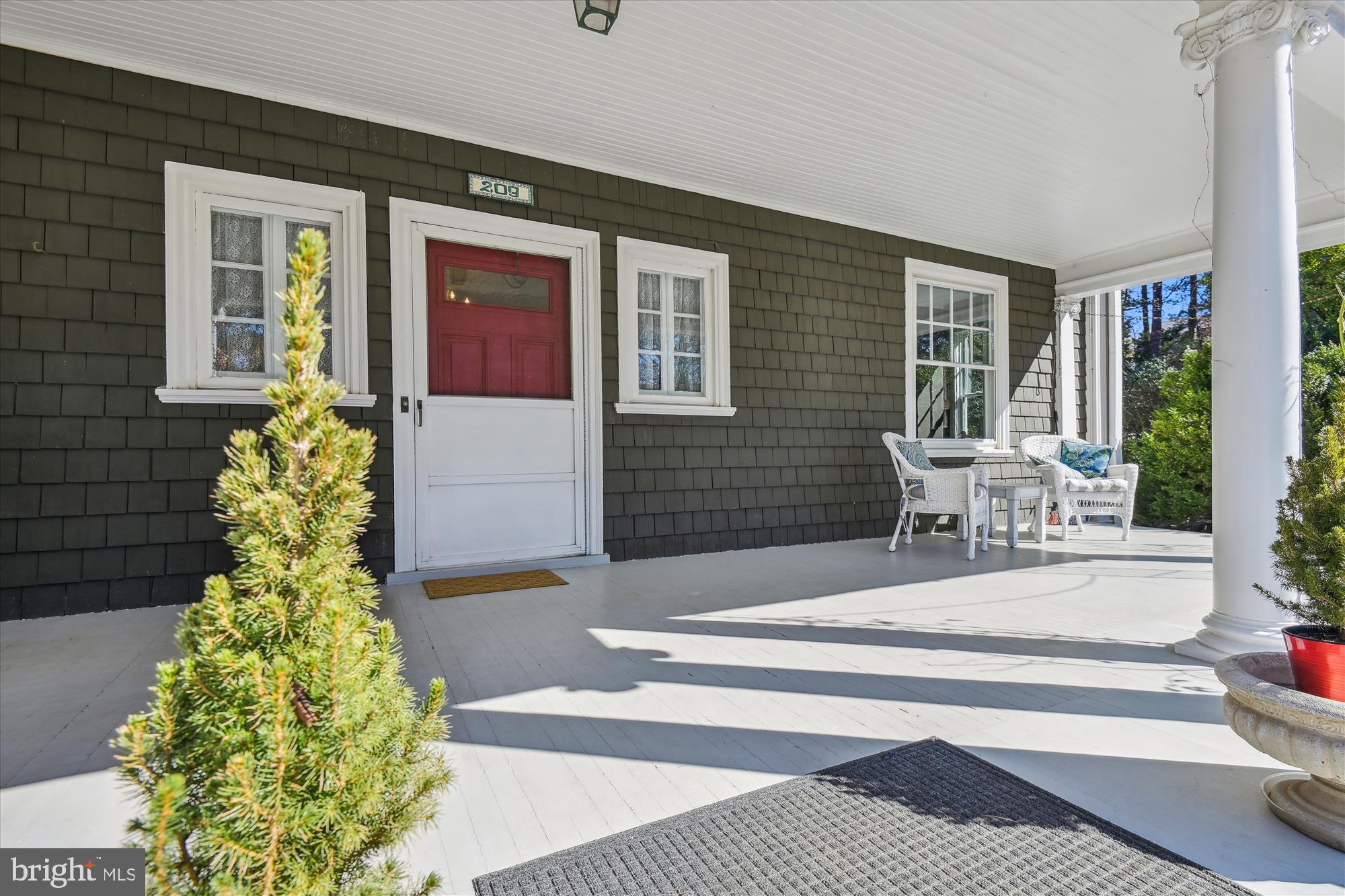 209 Ridgewood Rd