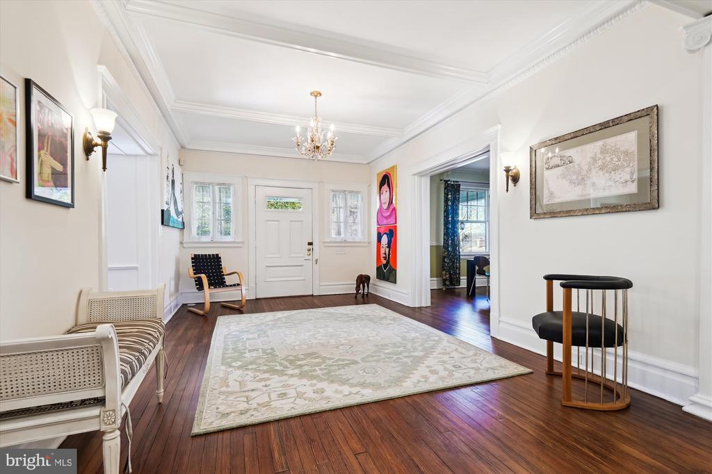 209 Ridgewood Rd