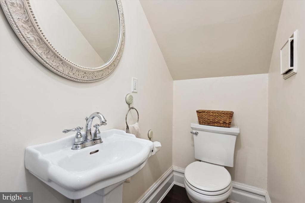 209 Ridgewood Rd